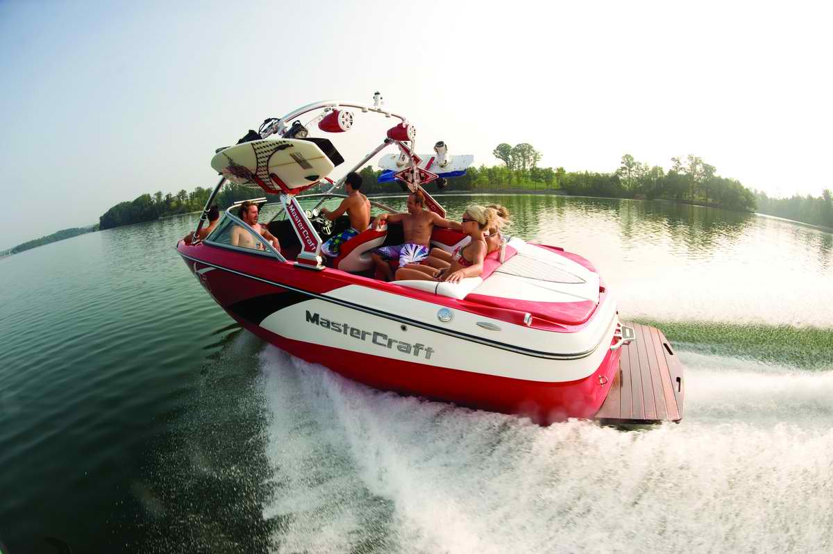 Deep Creek Water Trampolines Family Activities Water Sports Amusements Garrett County Chamber Of Commerce Md