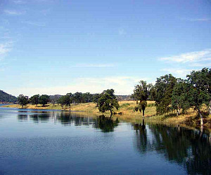 New Melones Lake 